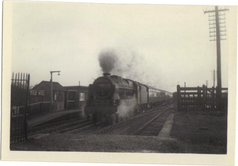 Tile hill station royal Scott class 46136