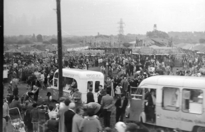 HEARSALL COMMON FAIR 1950'S