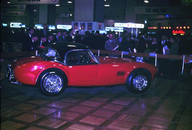 04-106-1964-Earls Court motor show Austin Healy