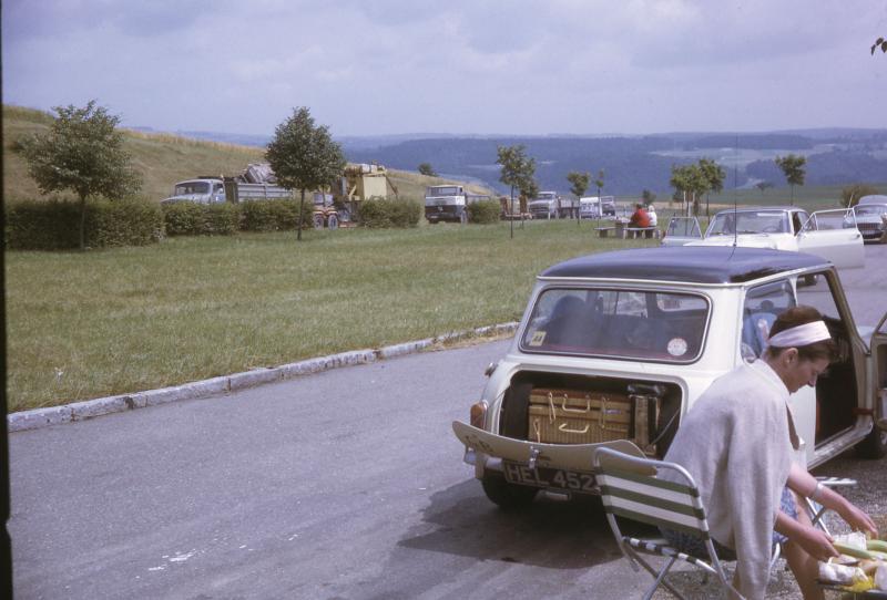 09-018-Shirley & Cooper S Autobahn 1968