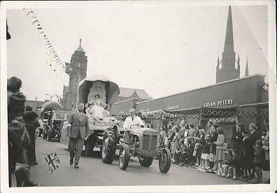 Carnival in Jordan Well post-war